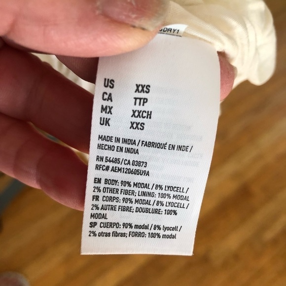 American Eagle Outfitters size XS size 2 white off shoulder romper - Picture 5 of 10